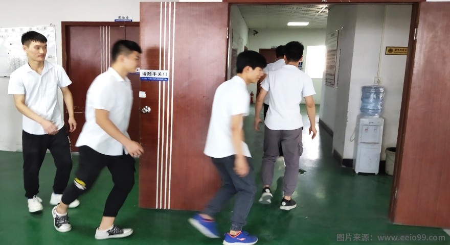 伟徳app消防安全演练