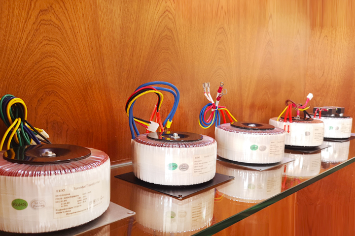 伟徳app-环形变压器展示