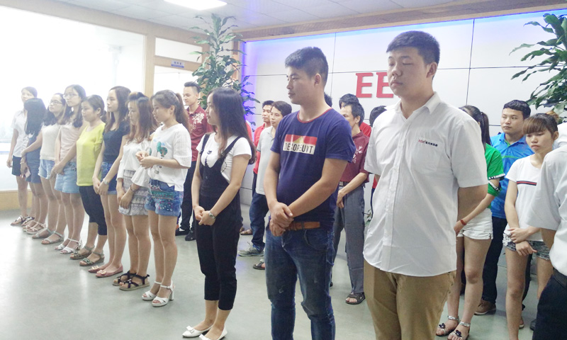 伟徳app感恩母亲集会 伟徳app感恩母亲集会