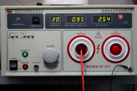 环型变压器进行耐压测试