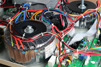 用于正弦波逆变器上的betvictor网页版