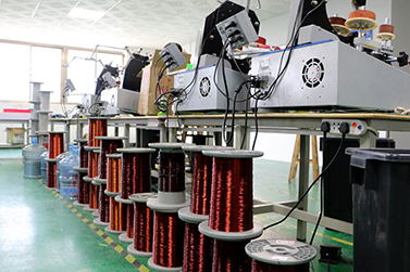 伟徳app生产车间一角