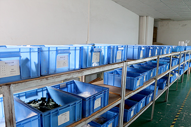 伟徳app整齐的物料盒