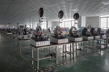 伟徳app生产车间大清洁