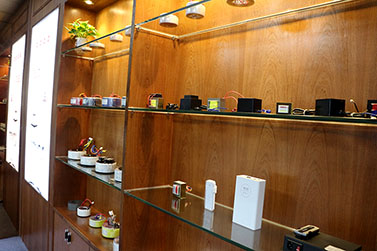 伟徳app崭新的展厅室