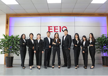 伟徳app精英伙伴前台合影