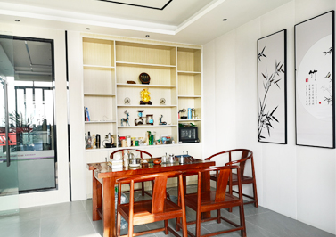 中式风格办公室一角-伟徳app