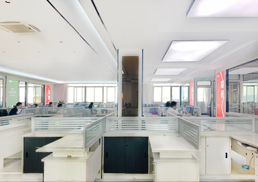 伟徳app新装修办公室