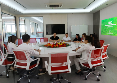 钻研市场规范生产，伟徳app生产部市场部工作交流会议