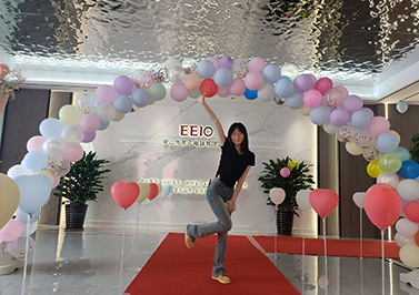 伟徳app往期员工活动